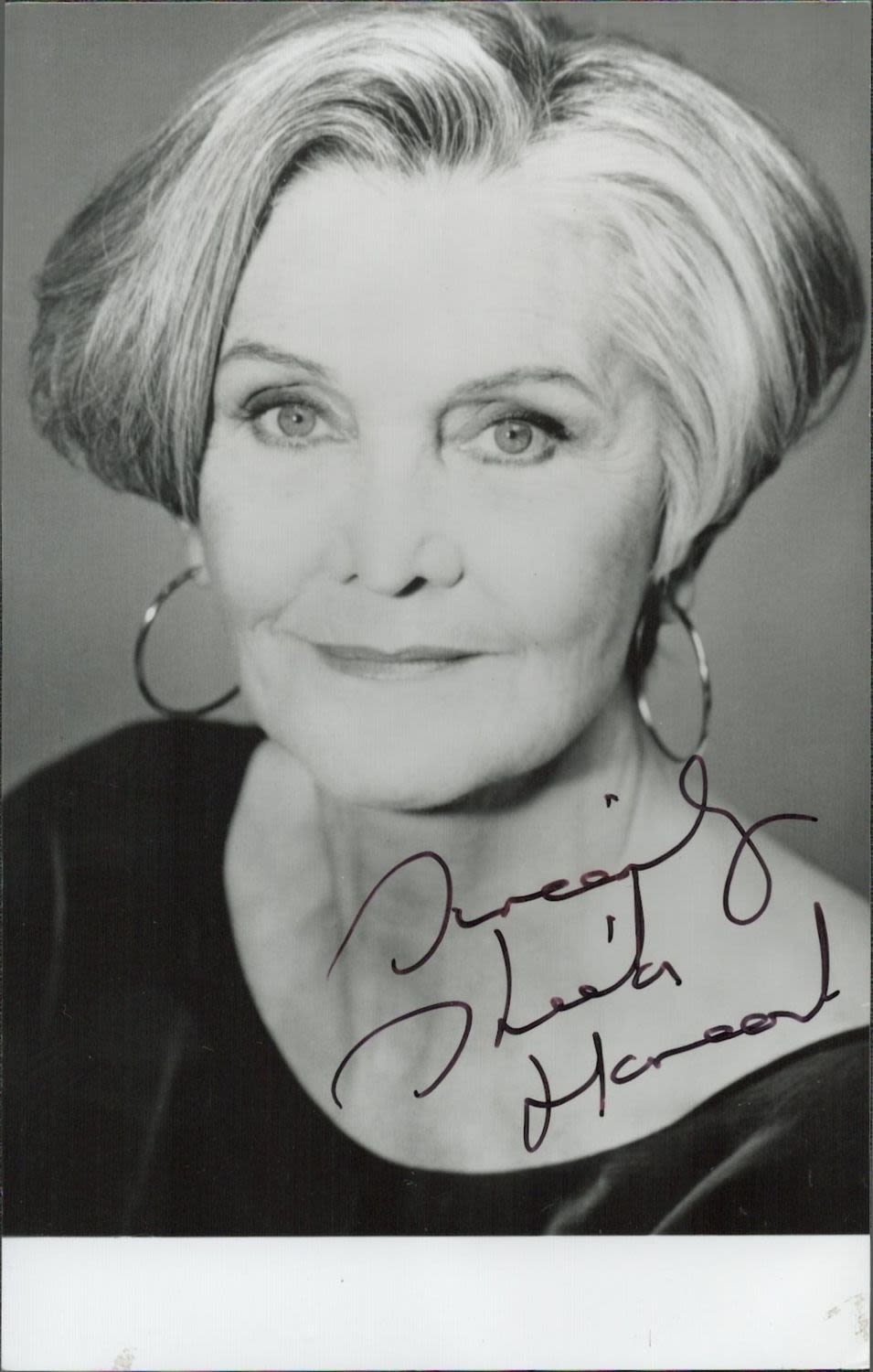 Lot 718: British Actress Shelia Hancock Signed 5x3 inch approx...