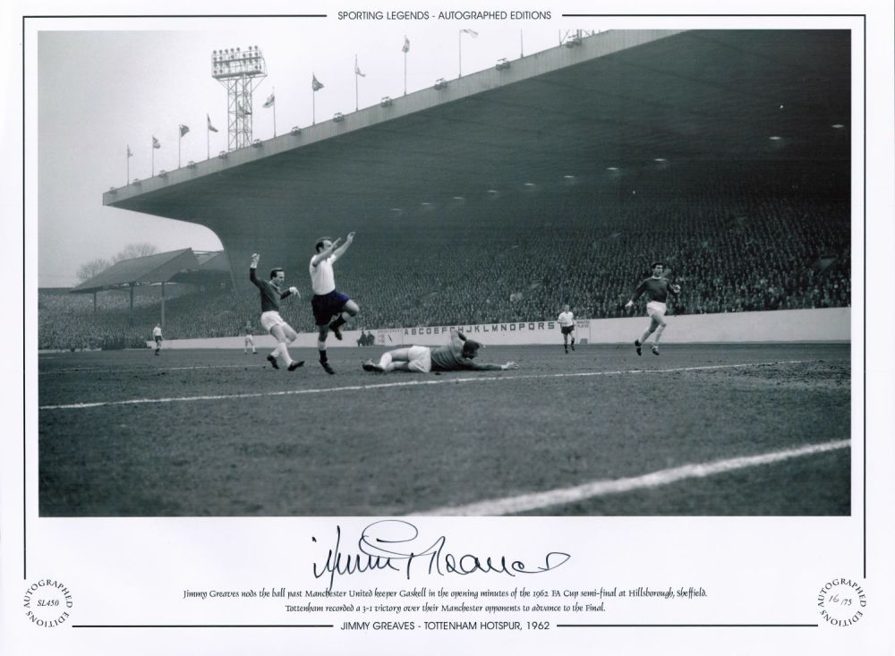 Lot 508: Jimmy Greaves Tottenham 12x16 Signed black and white,...