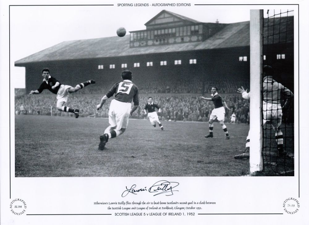 Lot 572: Lawrie Reilly Hibernian 12x16 Signed black and white...