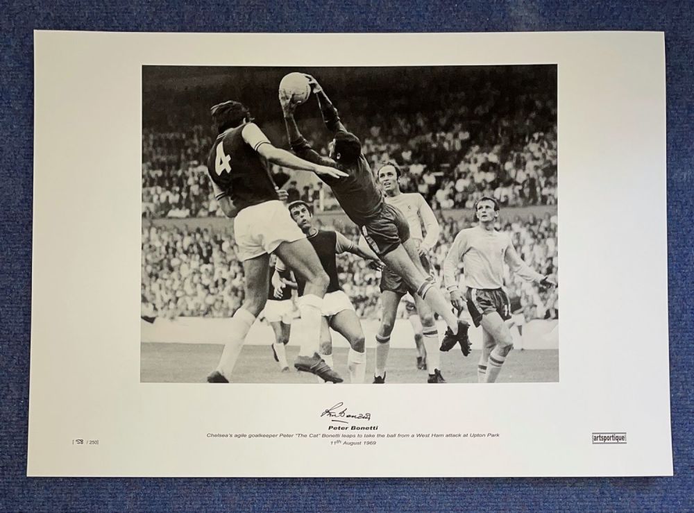 Lot 630: Peter Bonetti Chelsea signed 16 x 23 black...