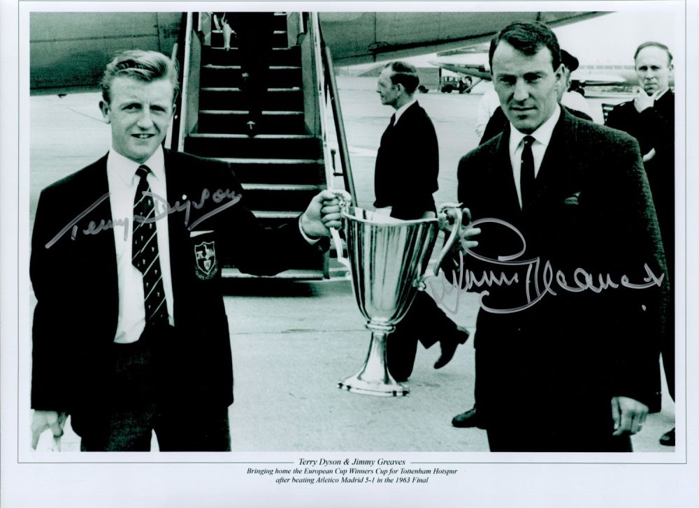 Lot 655: Terry Dyson and Jimmy Greaves signed 16 x...