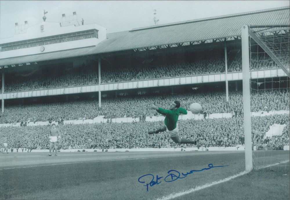 Lot 512: Pat Dunne signed Manchester United colourised 12x8 photo....