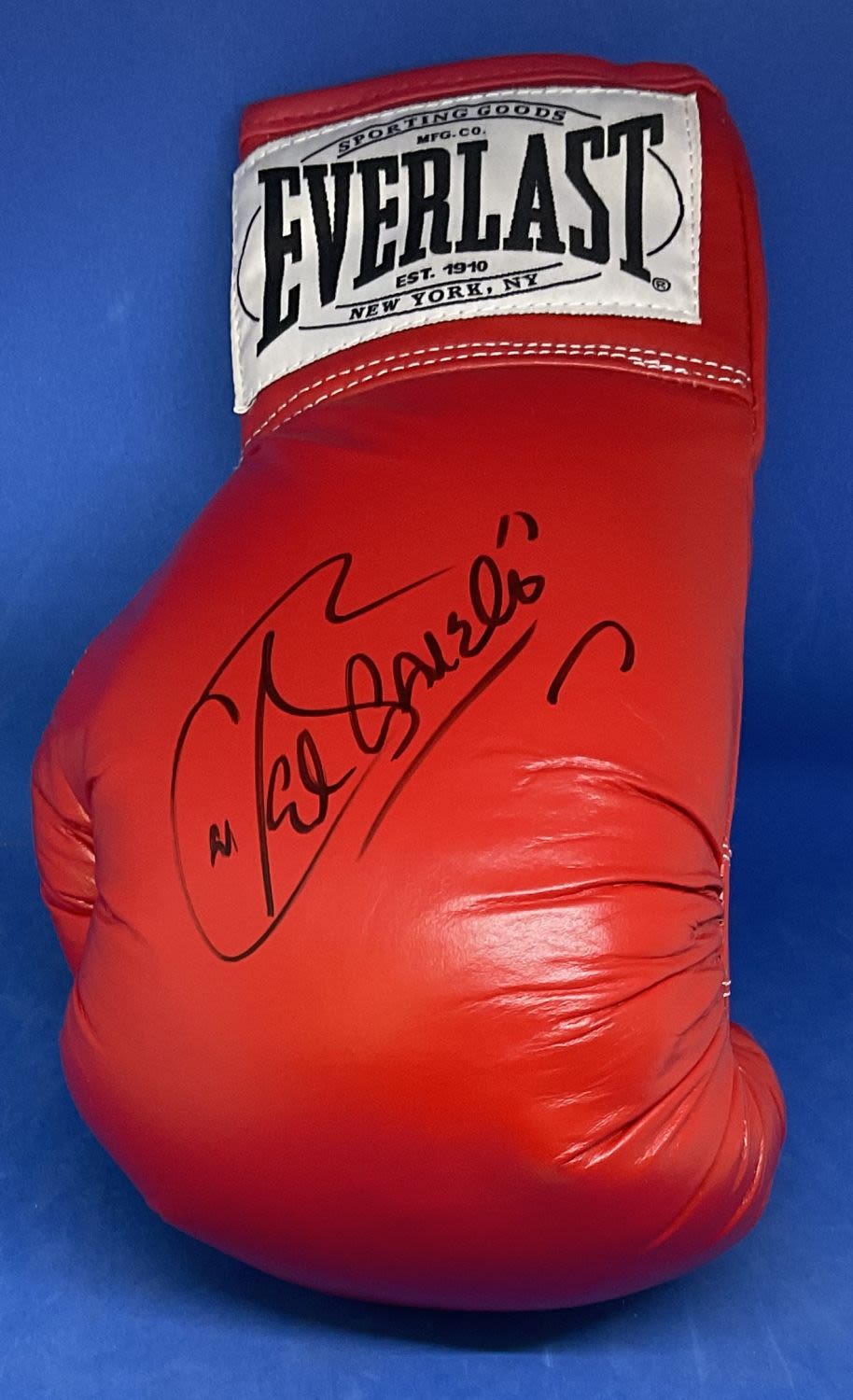 Lot 602: Boxing Canelo Alvarez signed Red Everlast Boxing Glove....