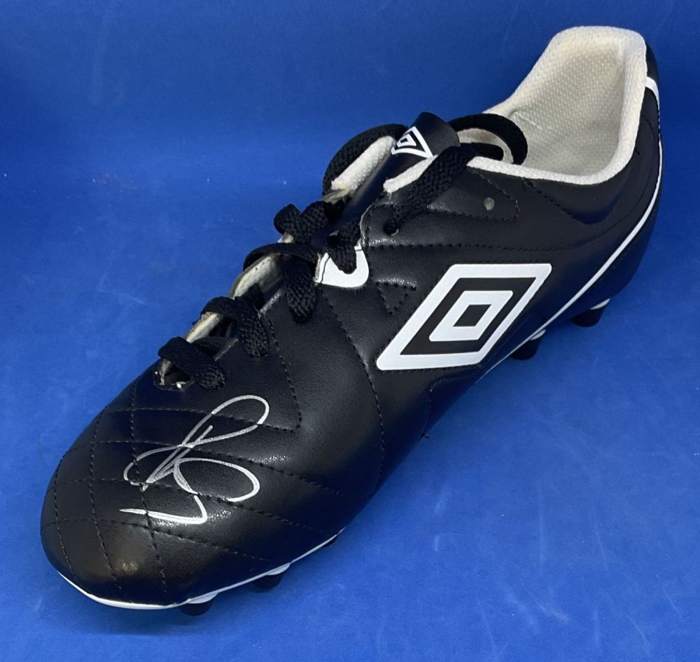 Lot 604: Football Paul Scholes signed Black Umbro Football Boot....