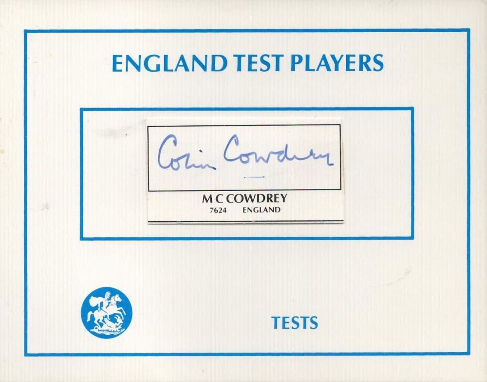 Lot 620: Cricket Colin Cowdrey signed 5x4 overall signature piece...