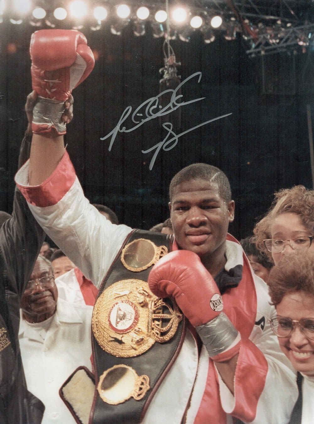 Lot 698: Boxing Riddick Bowe signed 16x12 colour photo. Good...
