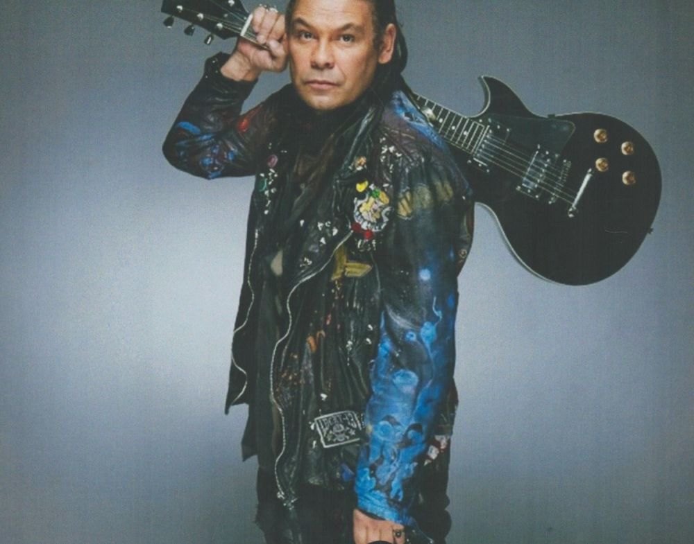 Lot 66: Craig Charles signed Red Dwarf 12x8 colour photo....
