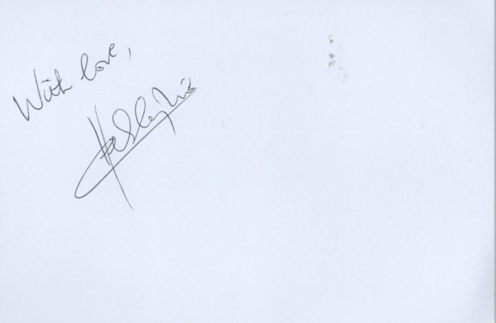 Lot 104: Singer, Helen Shapiro signed 6x4 white card. Good...