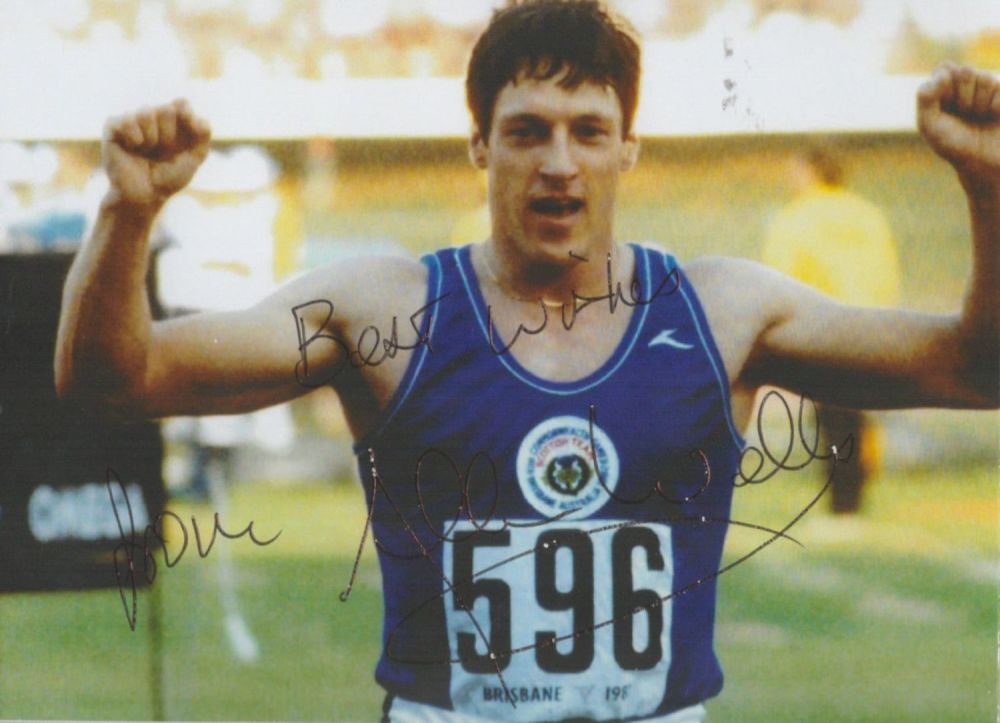 Lot 158: British Olympic Gold medallist Allan Wells 6''x4'' picture...