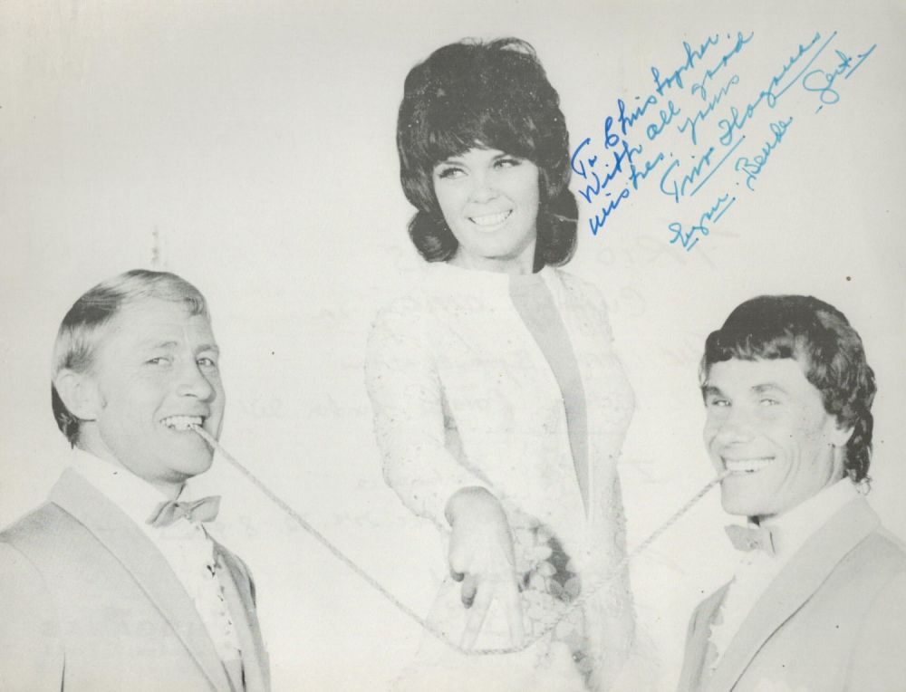 Lot 263: Trio Hoganas signed 9x7 black and white photo....