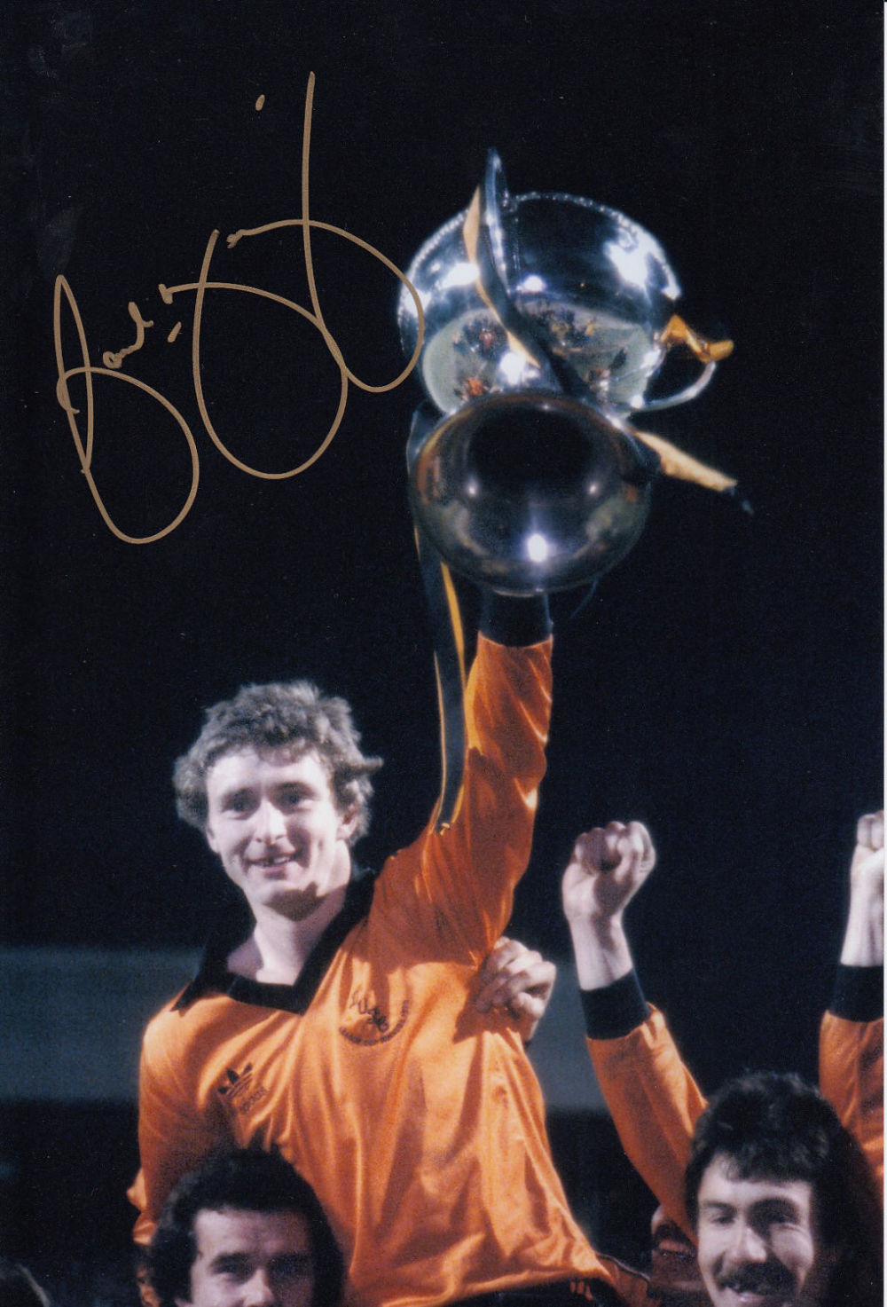Lot 301: Autographed Paul Hegarty 12 X 8 Photo -...