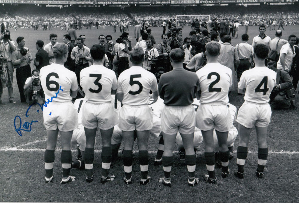 Lot 316: Autographed Ron Flowers 12 X 8 Photo -...