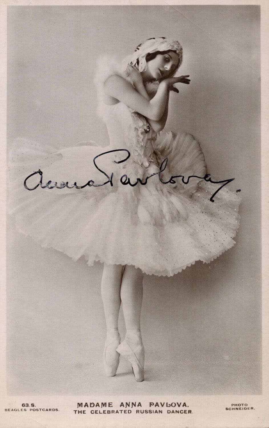 Lot 335: Russian Dancer Anna Pavlova Signed 5. 5 x...