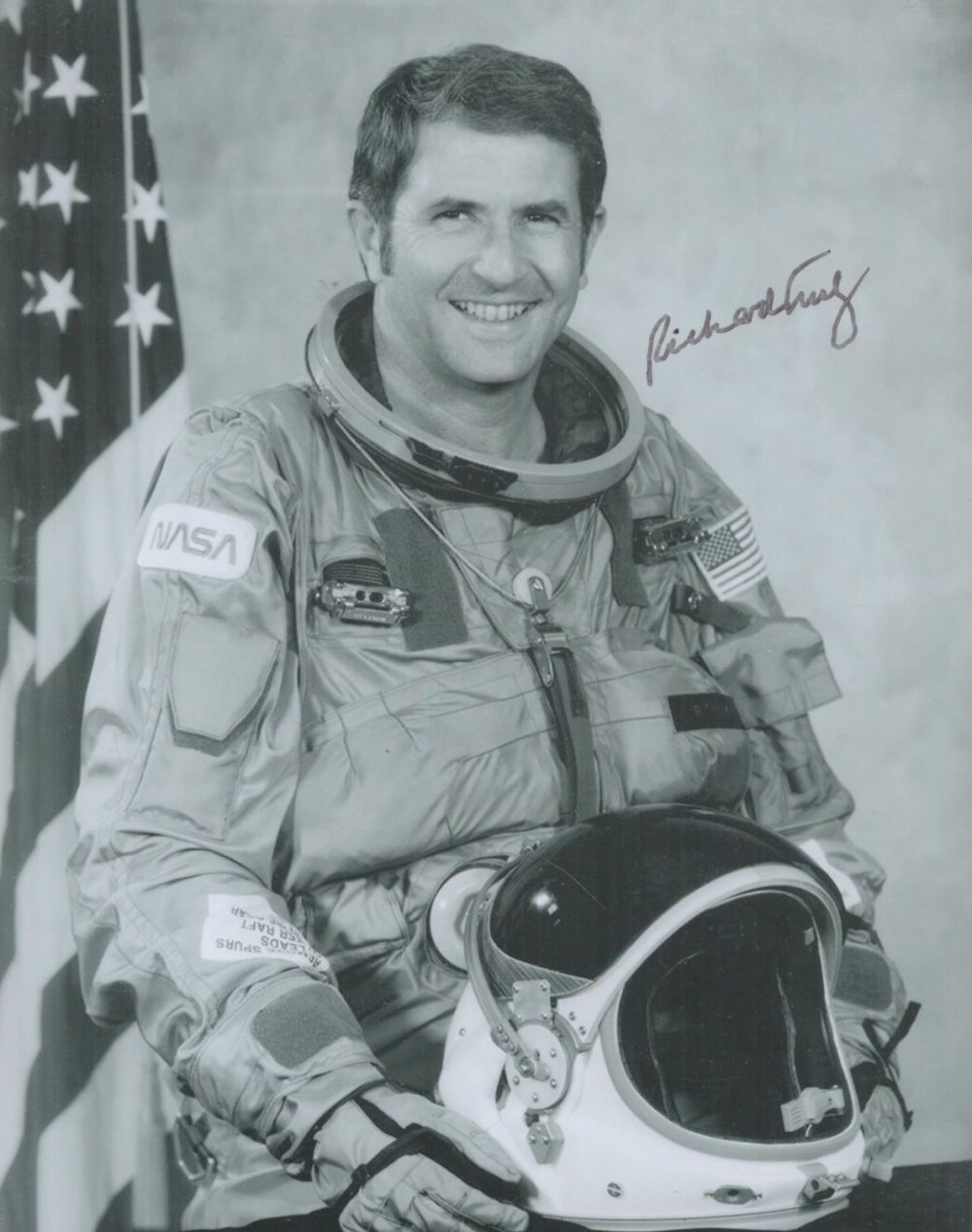 Lot 738: Richard H Truly Astronaut Signed 8x10 Photo. Good...