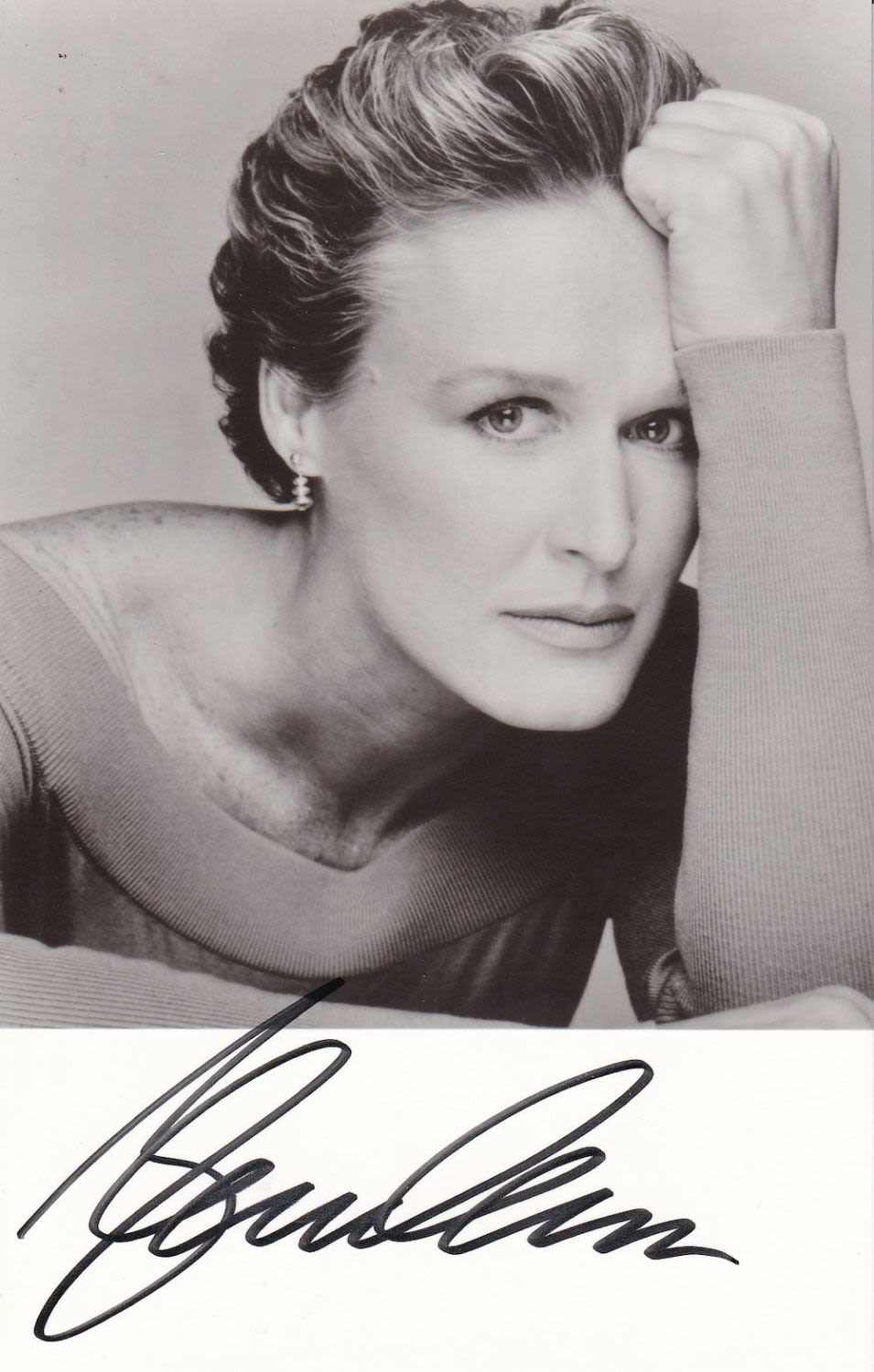 Lot 57: Glenn Close, Hollywood Actress, 6x4 inch Signed Photo....