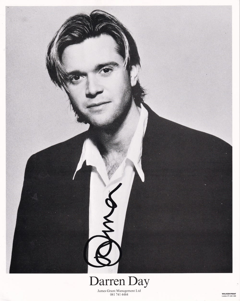 Lot 61: Darren Day, British Actor Entertainer, 10x8 inch Signed...