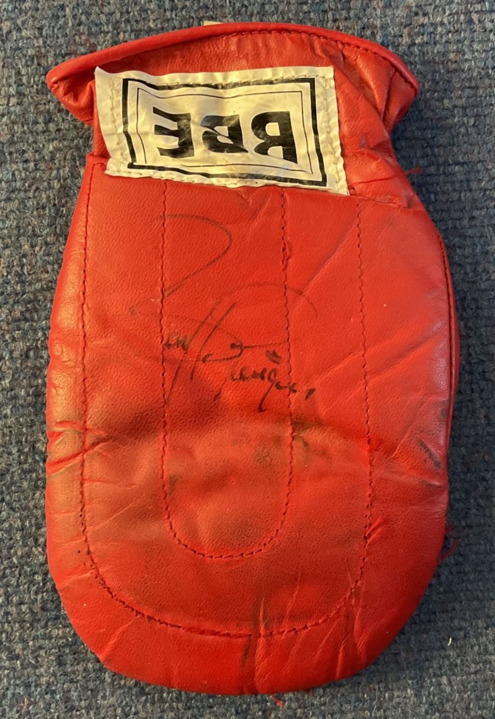 Lot 250: Irish Boxer Barry McGuigan Signed Used Red BBE...