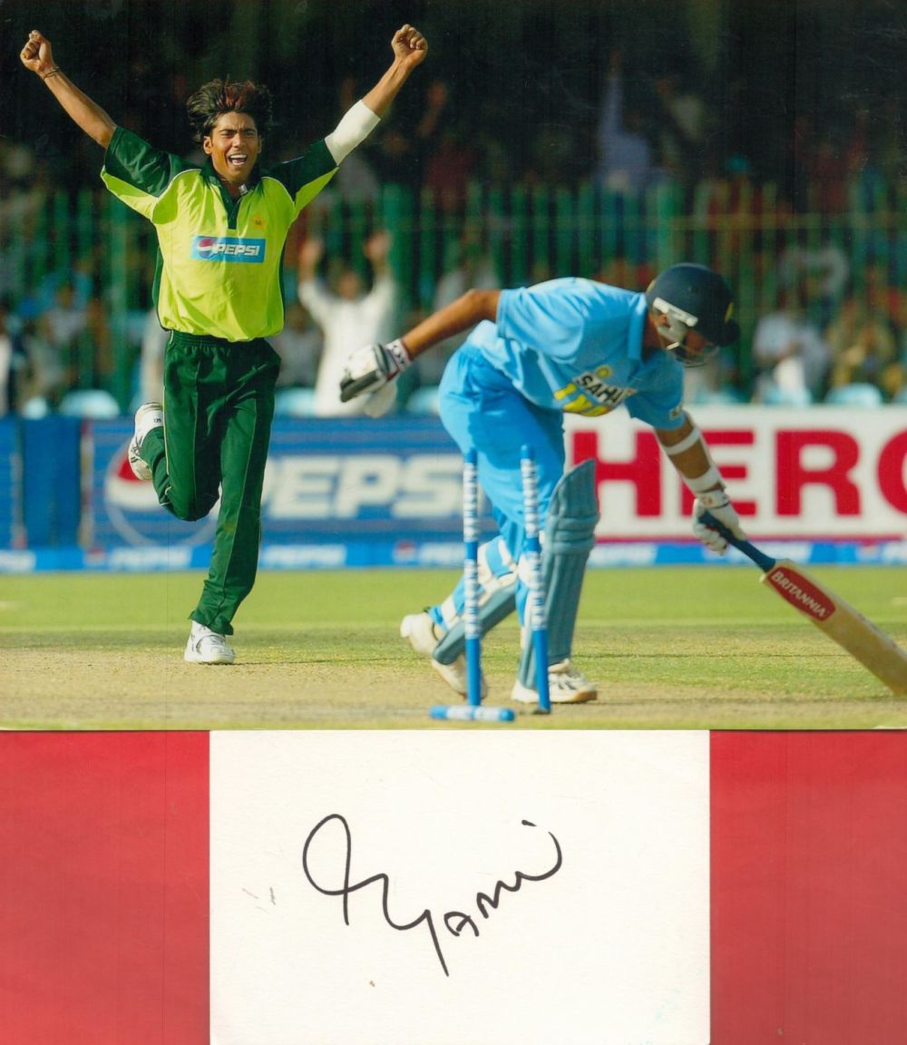 Lot 255: Pakistani Cricketer Mohammad Amir Signed Signature Card with...