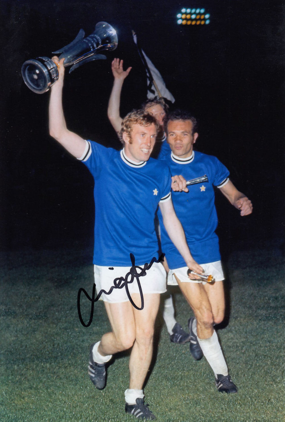 Lot 277: Autographed Mick Jones 12 X 8 Photo colour,...