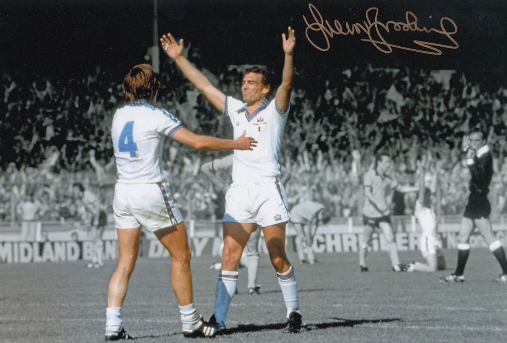 Lot 297: Autographed Trevor Brooking 12 X 8 Photo colour,...