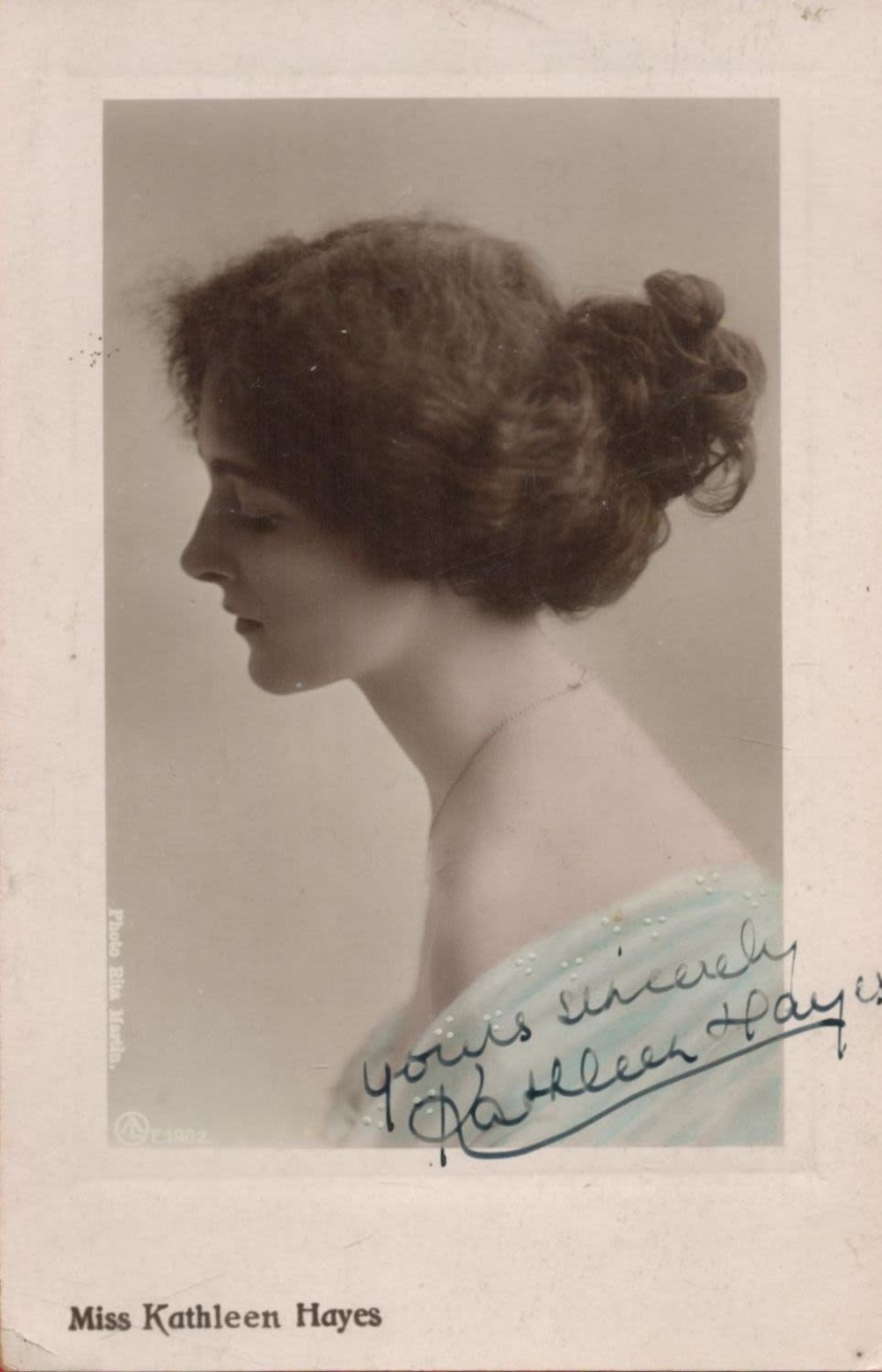 Lot 363: Actress Miss Kathleen Hayes Signed 5. 5 x...
