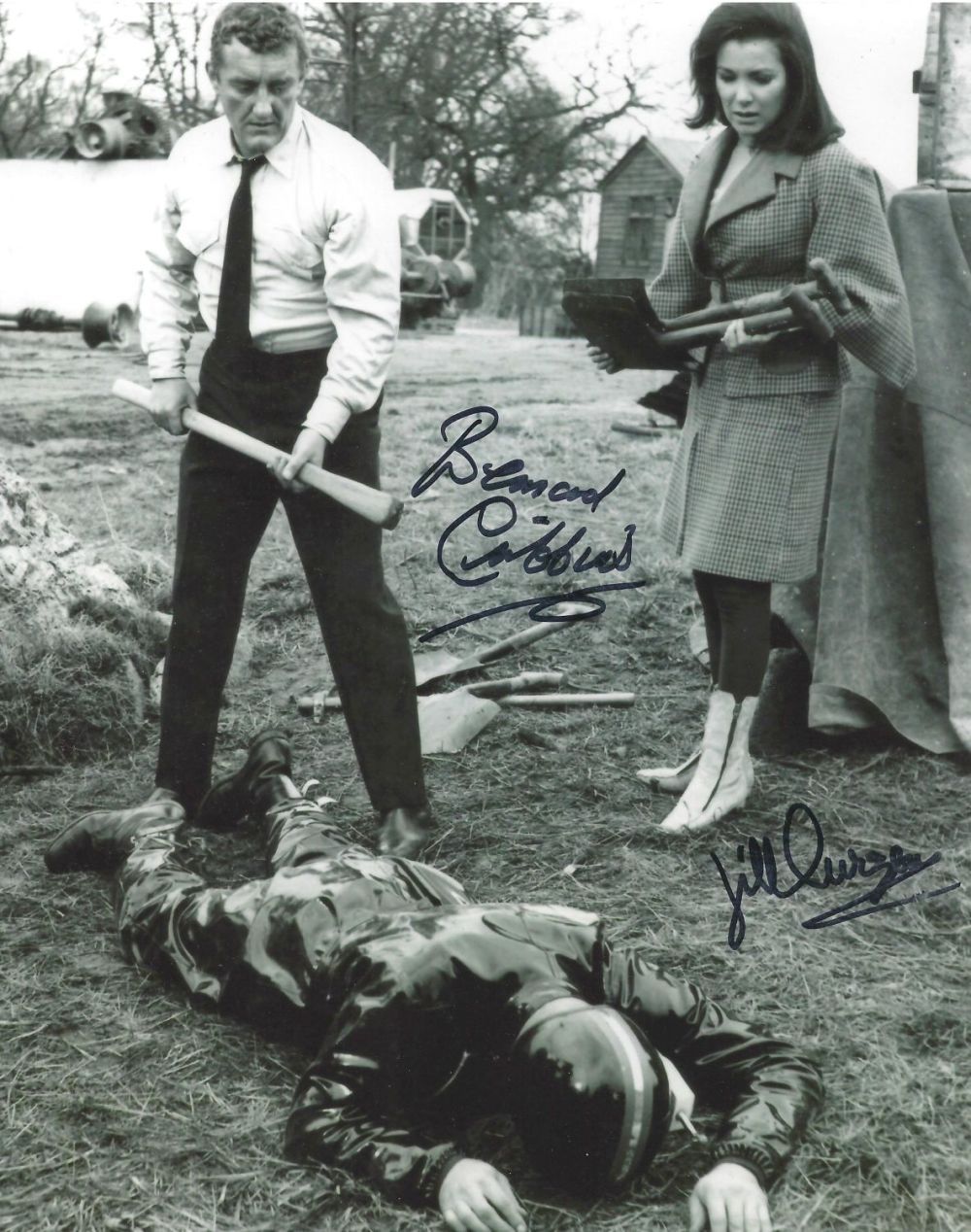 Lot 80: Bernard Cribbins and Jill Curzon signed 10x8 black...
