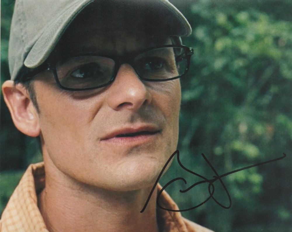 Lot 348: Steve Zahn signed 10x8 colour photo. Good condition....