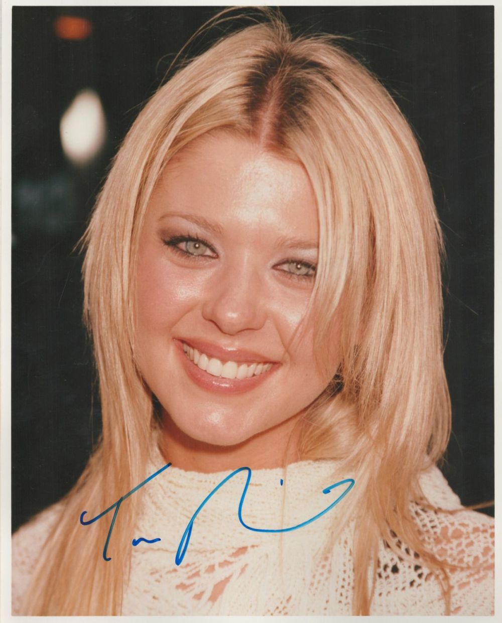 Lot 371: Tara Reid signed 10x8 colour photo. Good condition....