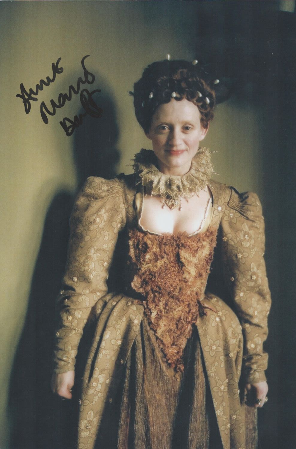Lot 415: Anne Marie Duff signed 12x8 colour photo. Good...
