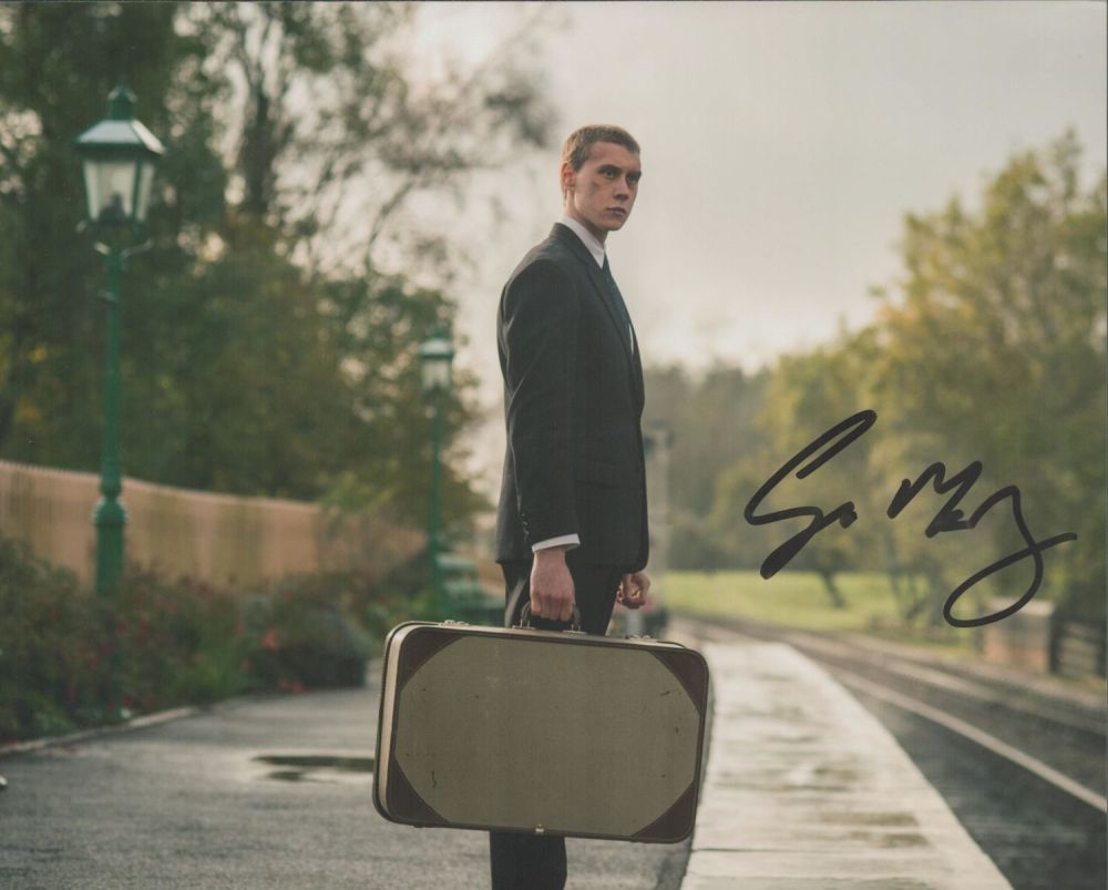 Lot 435: George Mackay signed 10x8 colour photo. Good condition....