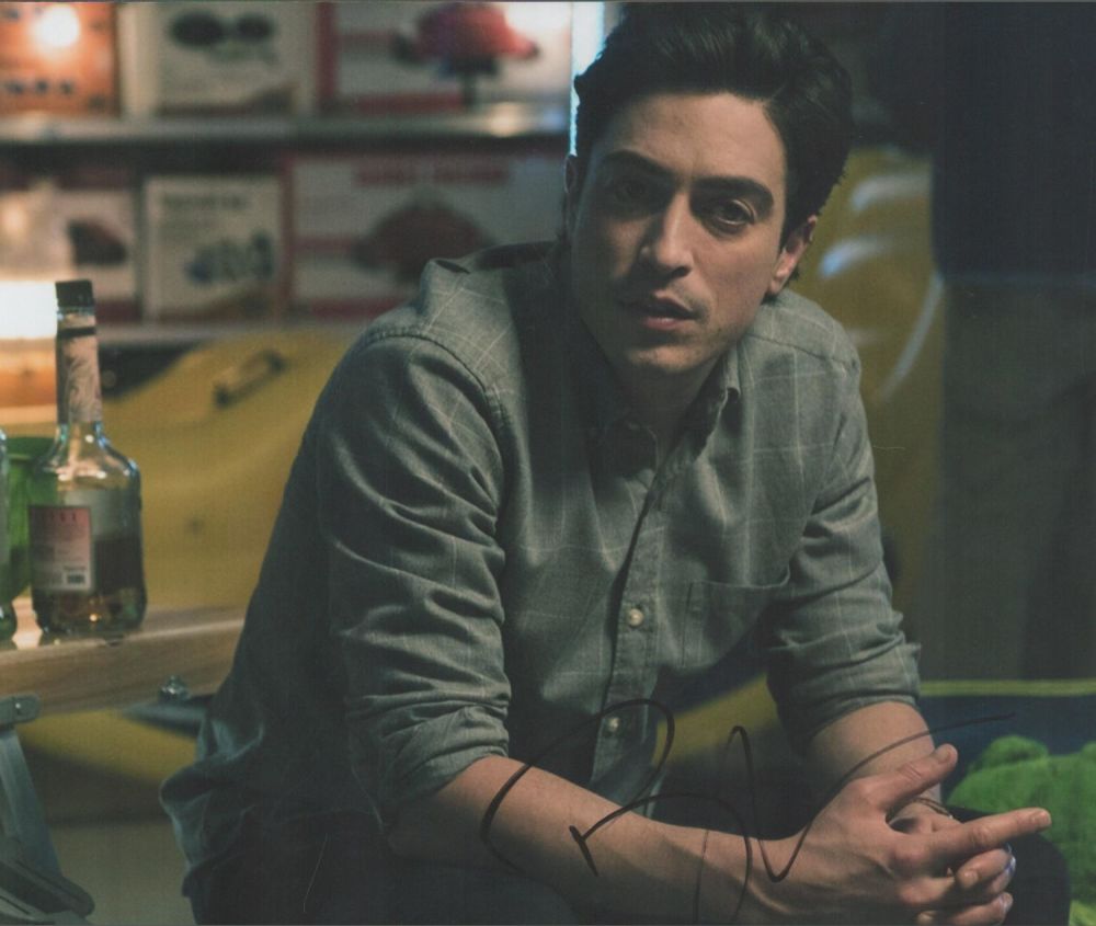 Lot 442: Ben Feldman signed 10x8 colour photo. Good condition....
