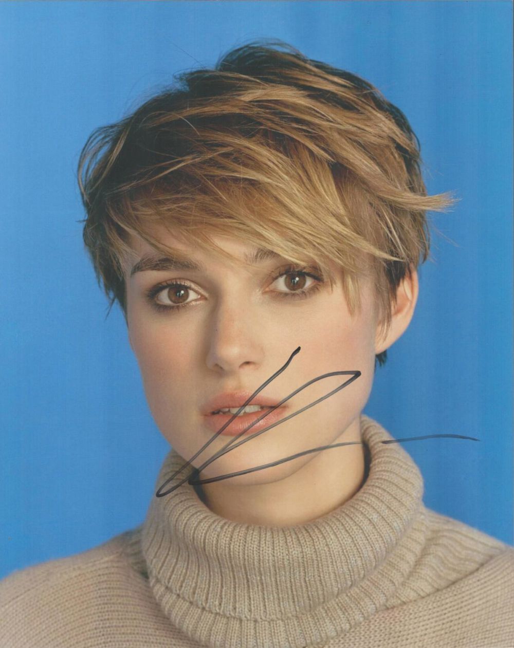 Lot 489: Keira Knightley signed 10x8 colour photo. Good condition....