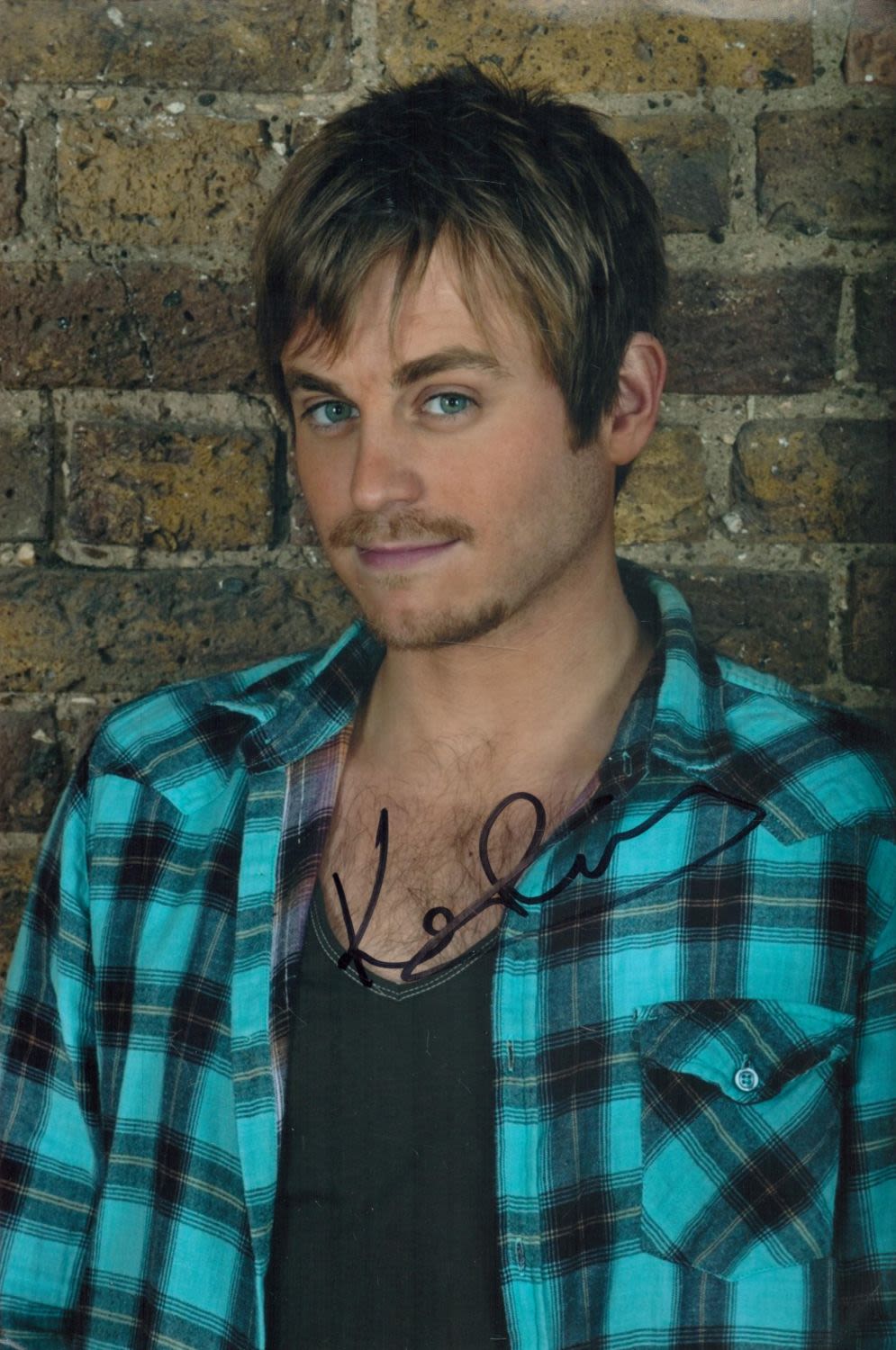 Lot 196: Kevin Bishop signed 12 x 8 colour photo....