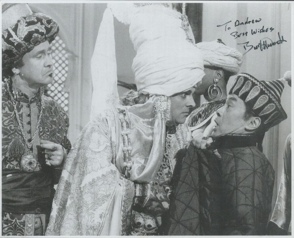 Lot 501: British Actor Burt Kwouk OBE Signed 10x8 inch...