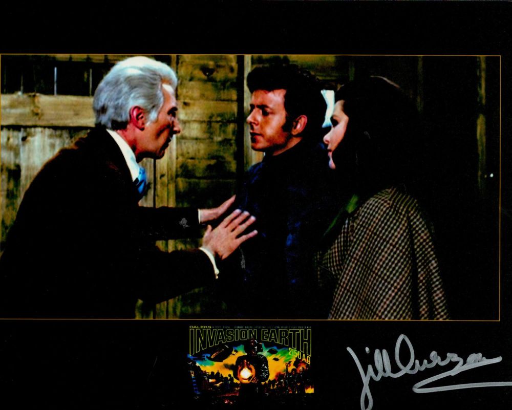 Lot 583: Jill Curzon 10x8 signed colour photo. Curzon is...
