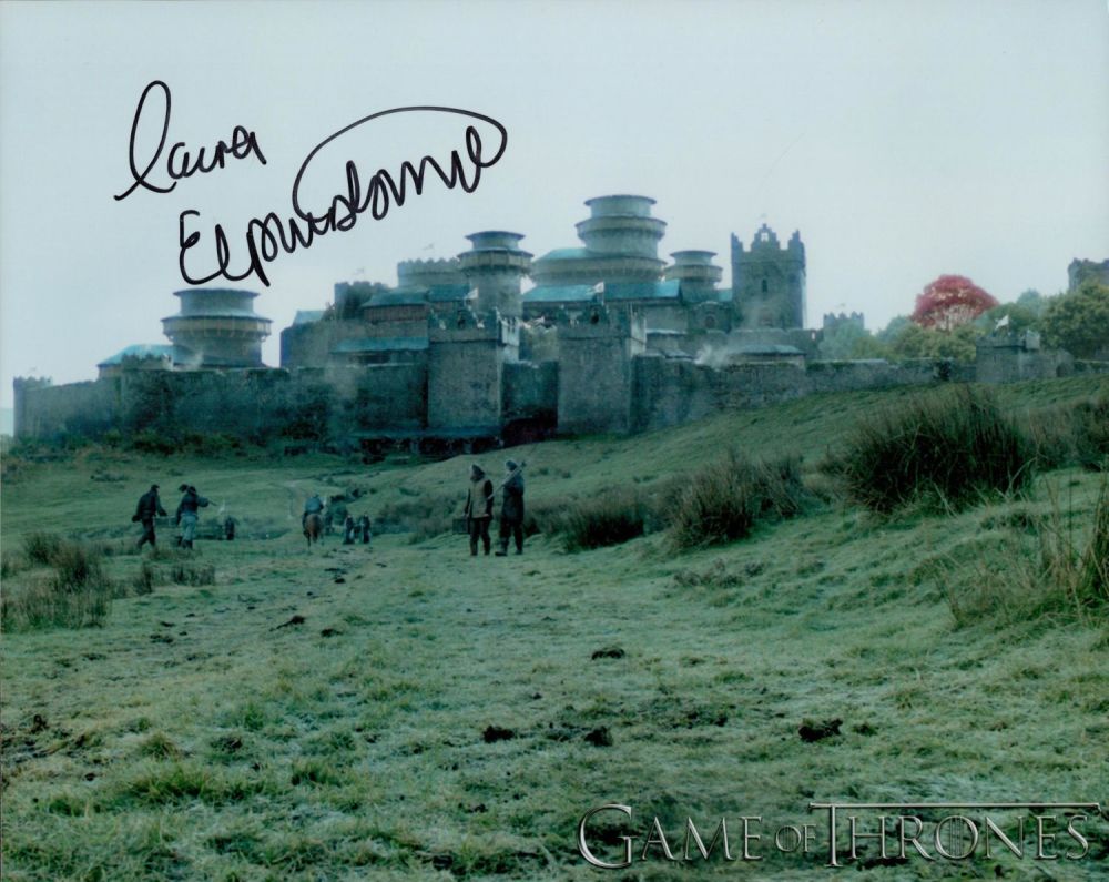 Lot 600: Laura Elphinstone 10x8 signed coloured photo. Elphinstone is...