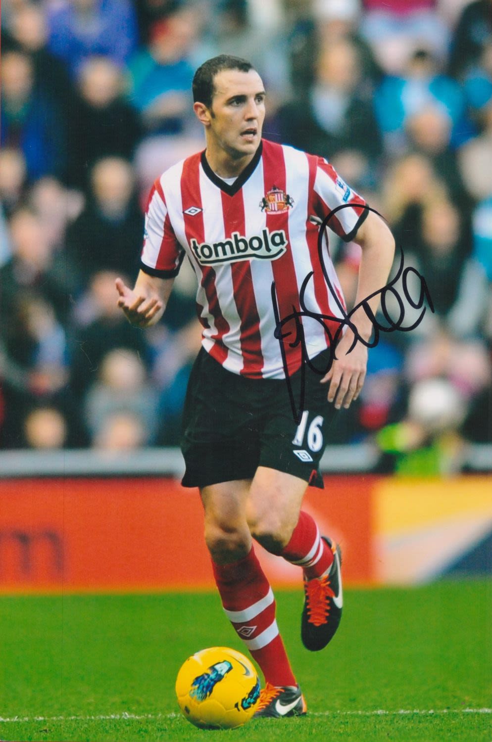 Lot 309: Football John O'Shea signed Sunderland 12x8 colour photo....