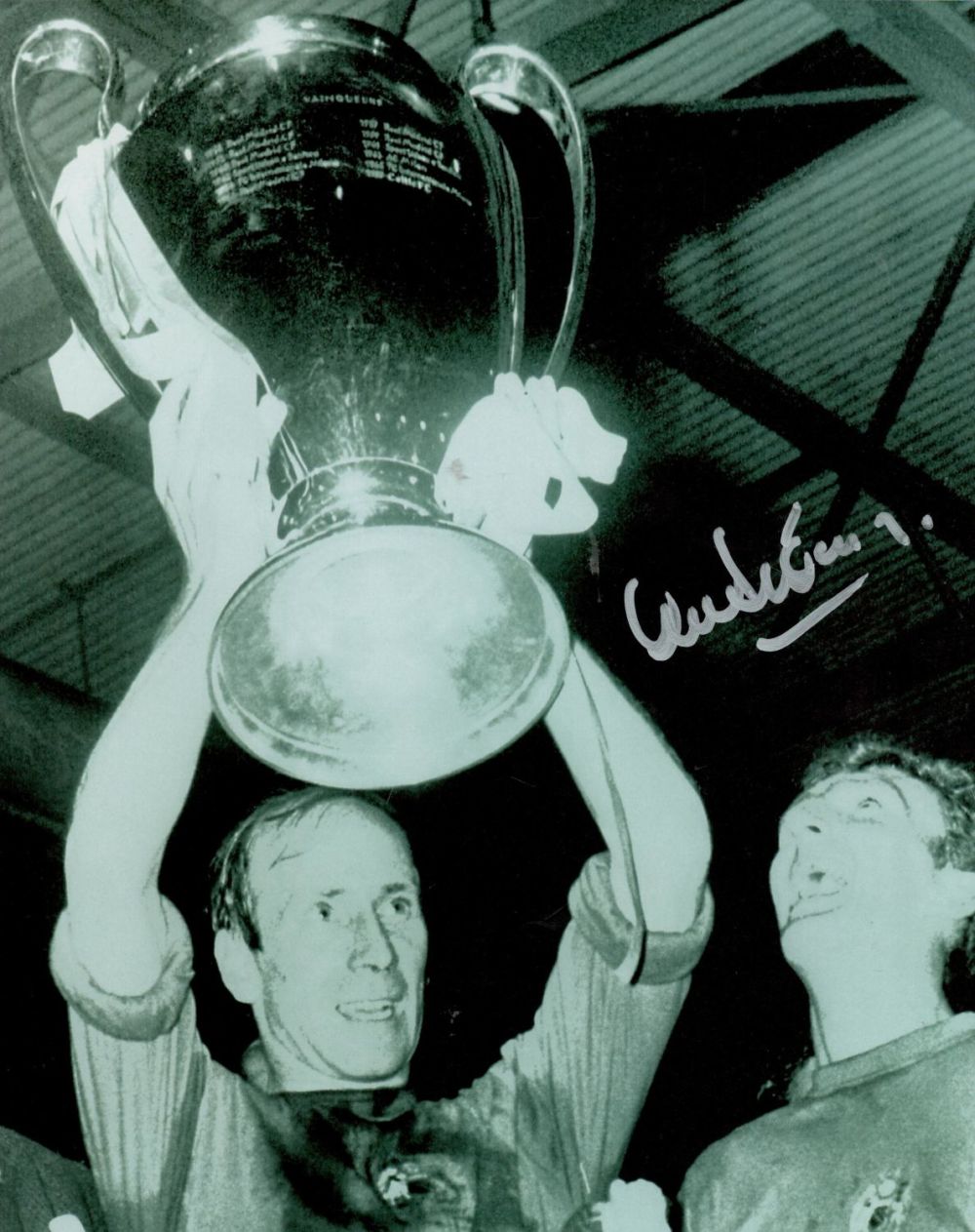 Lot 318: Football Alex Stepney signed 12 x 8 inch...
