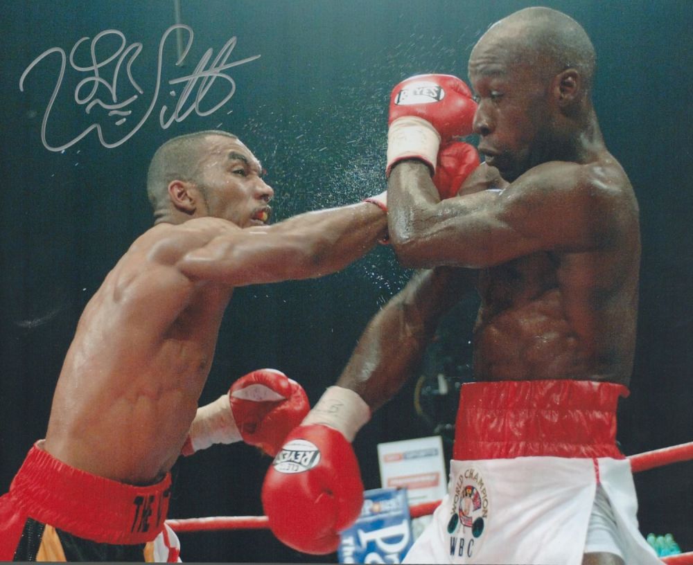 Lot 437: Boxing Junior Witter signed 10x8 colour photo. Good...
