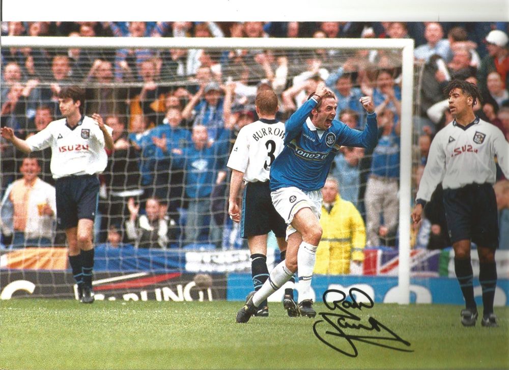 Lot 456: Gareth Farrelley Everton Signed 12 x 8 inch...