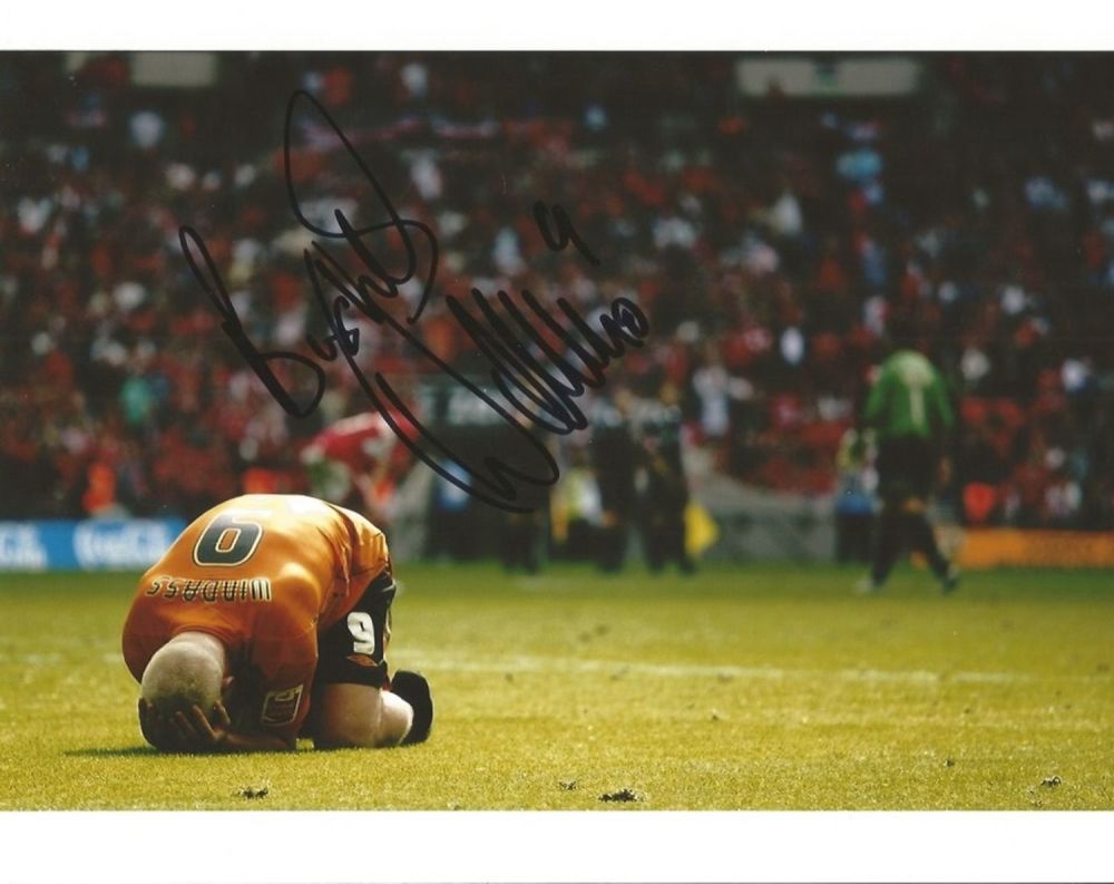 Lot 461: Dean Windass Hull City Signed 10 x 8...