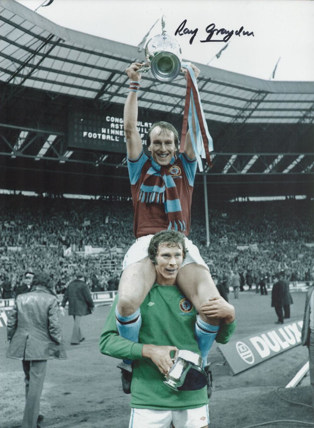 Lot 636: Football Ray Graydon signed 16x12 colourised photo pictured...