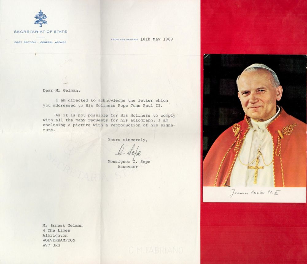 Lot 190: John Paul II Printed Signature on 6x4 inch...