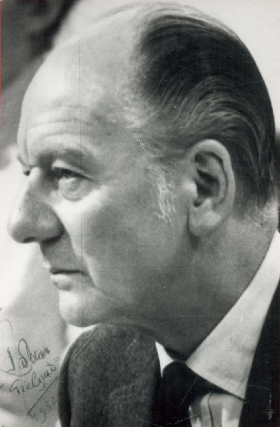 Lot 242: John Gielgud Signed 5.5 x 3.5 inch Black...