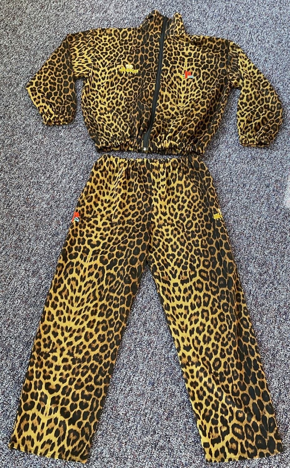 Lot 265: Boxing Prince Naseem Hamed personally owned Joe Bloggs...