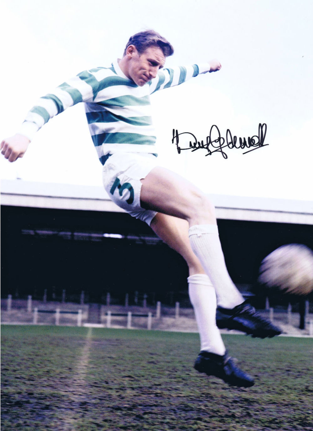 Lot 407: Autographed TOMMY GEMMELL 16 x 12 photo -...