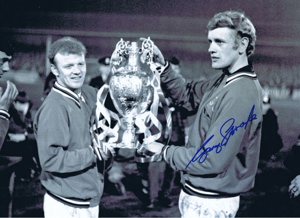 Lot 417: Autographed GARY SPRAKE 16 x 12 photo -...
