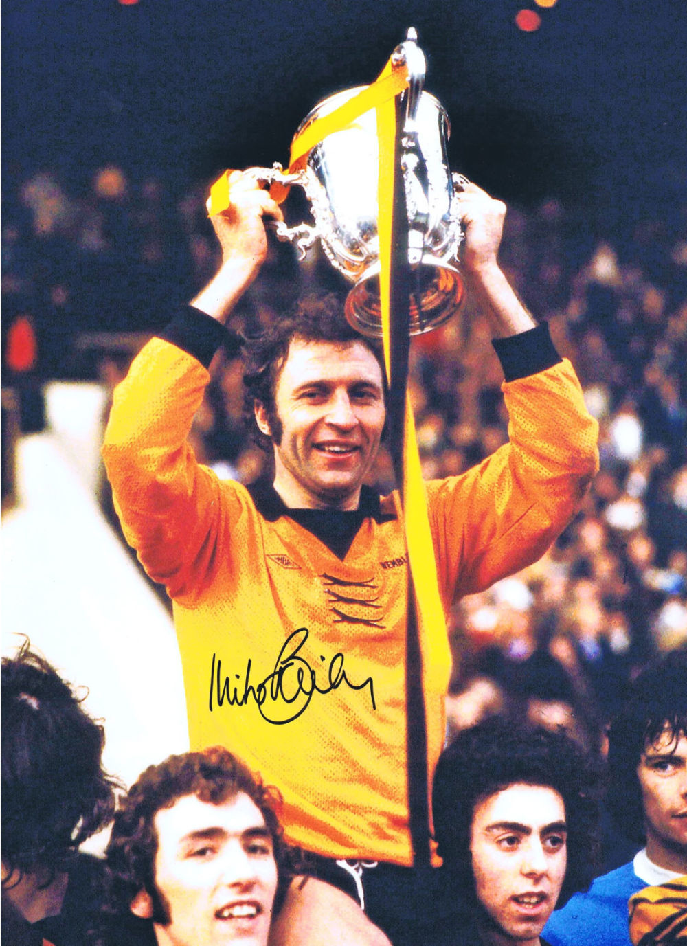 Lot 429: Autographed MIKE BAILEY 16 x 12 photo -...