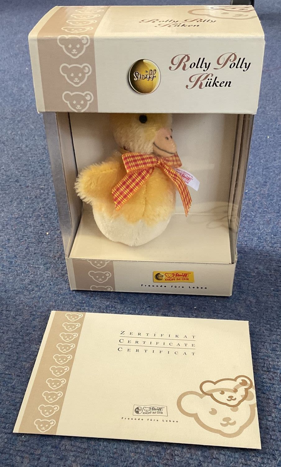 Lot 513: Steiff Rolly Polly Chick yellow 12cm. Limited edition...
