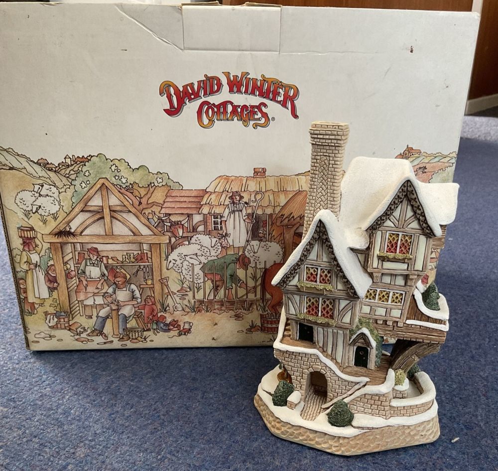 Lot 533: David Winter 2000 Mr Brownlow's. The Oliver Twist...
